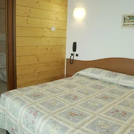 Ristorante La Bettola Hotel 3*